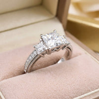 Aria Diamond Ring - Lifestyle 1