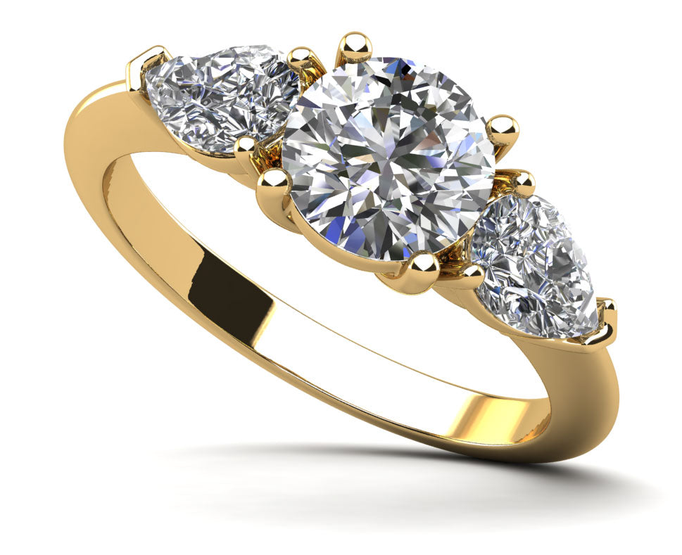 Noor Diamond Ring - Yellow Gold