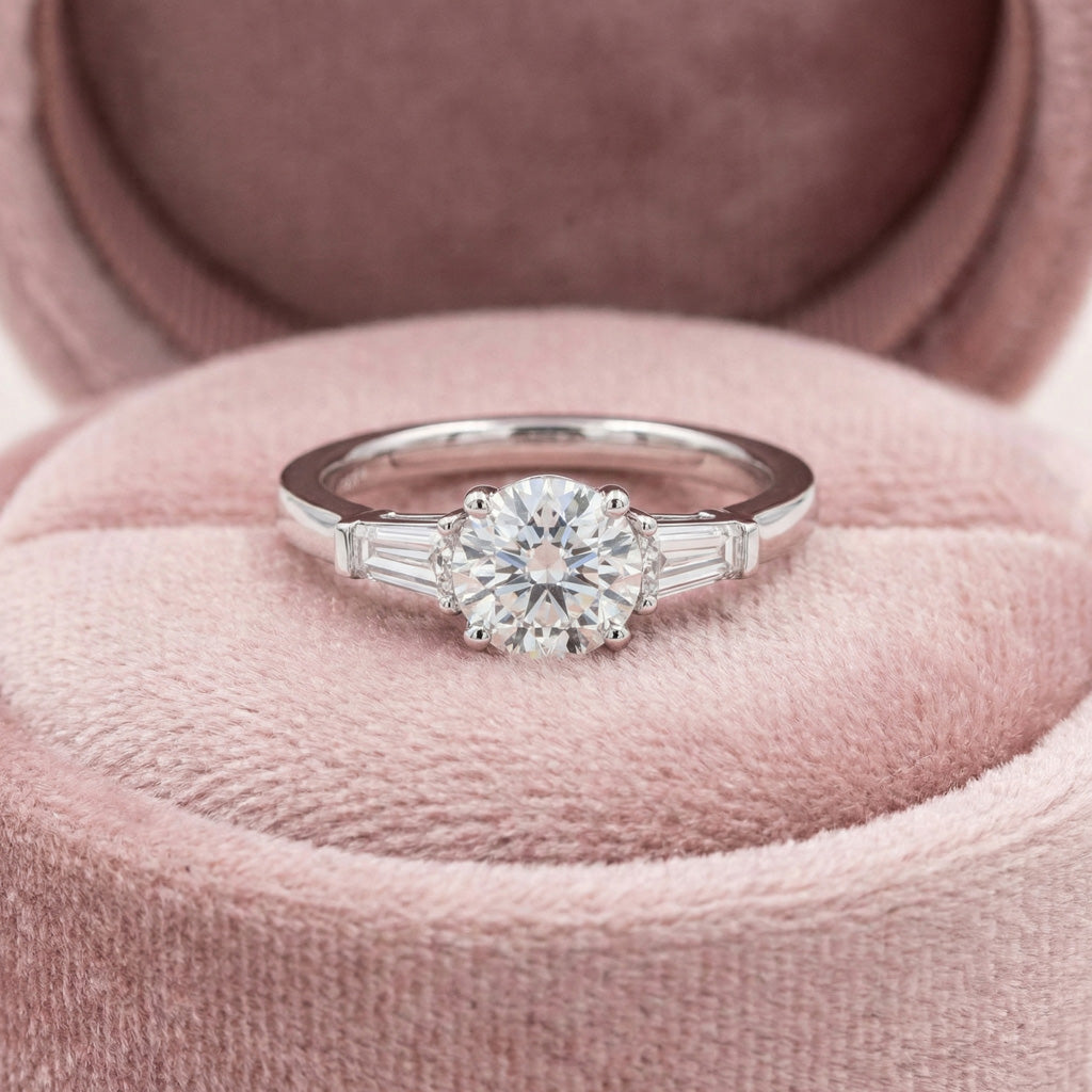 Nina Diamond Ring - Lifestyle 1