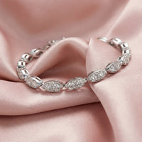 Isla Diamond Bracelet - Lifestyle 1