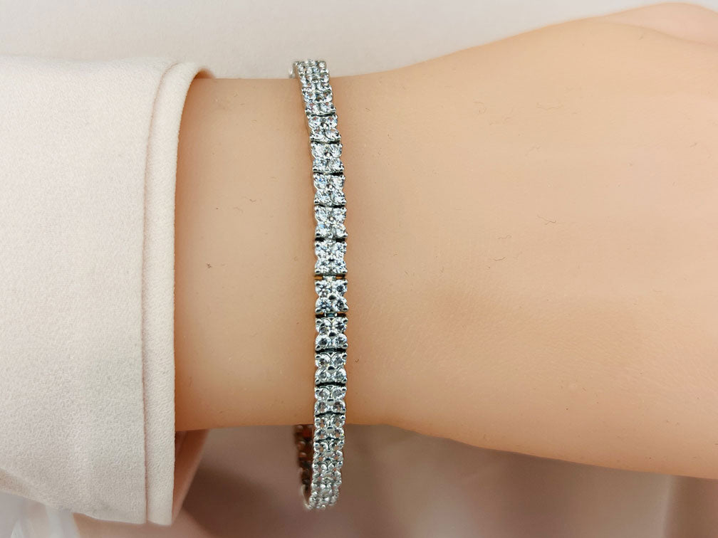 Elara Diamond Bracelet - Lifestyle 1