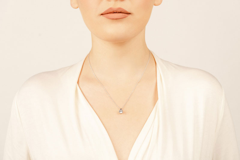 Mira Diamond Jewelry - Lifestyle 2