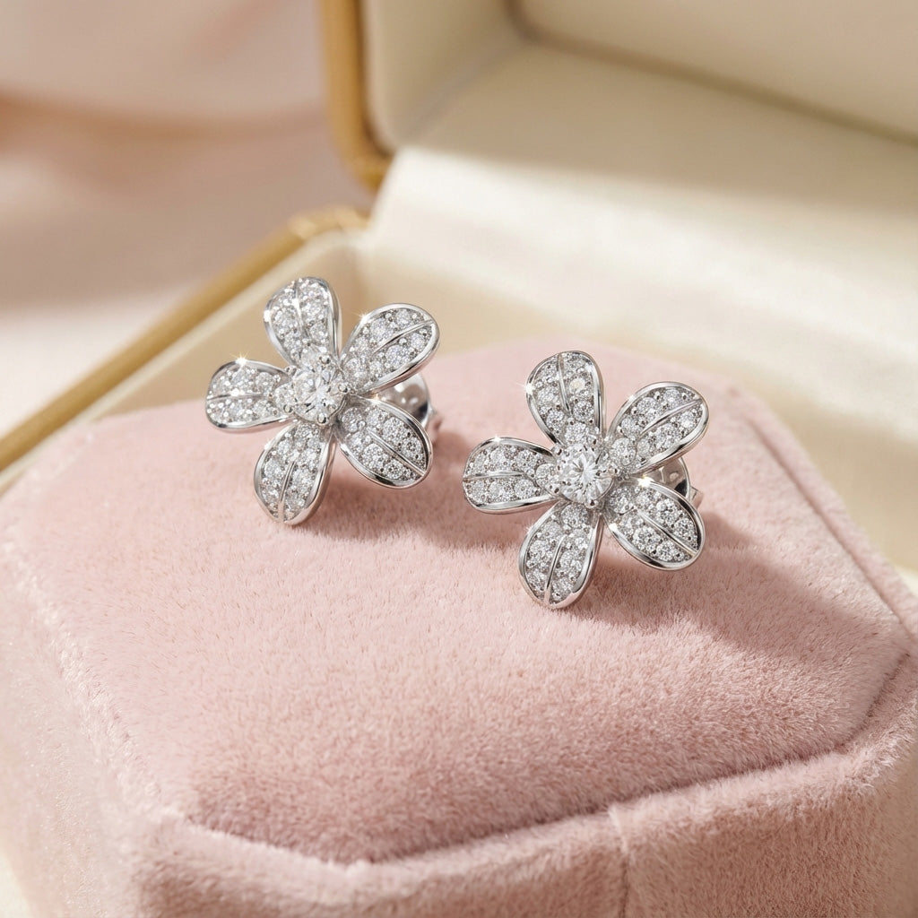 Vera Diamond Jewelry - Lifestyle 2