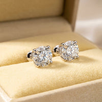 Elara Diamond Jewelry - Lifestyle 2
