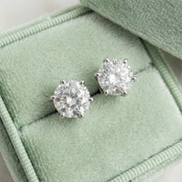 Noor Diamond Jewelry - Lifestyle 2