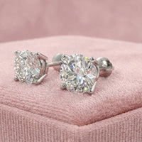 Lyra Diamond Jewelry - Lifestyle 1