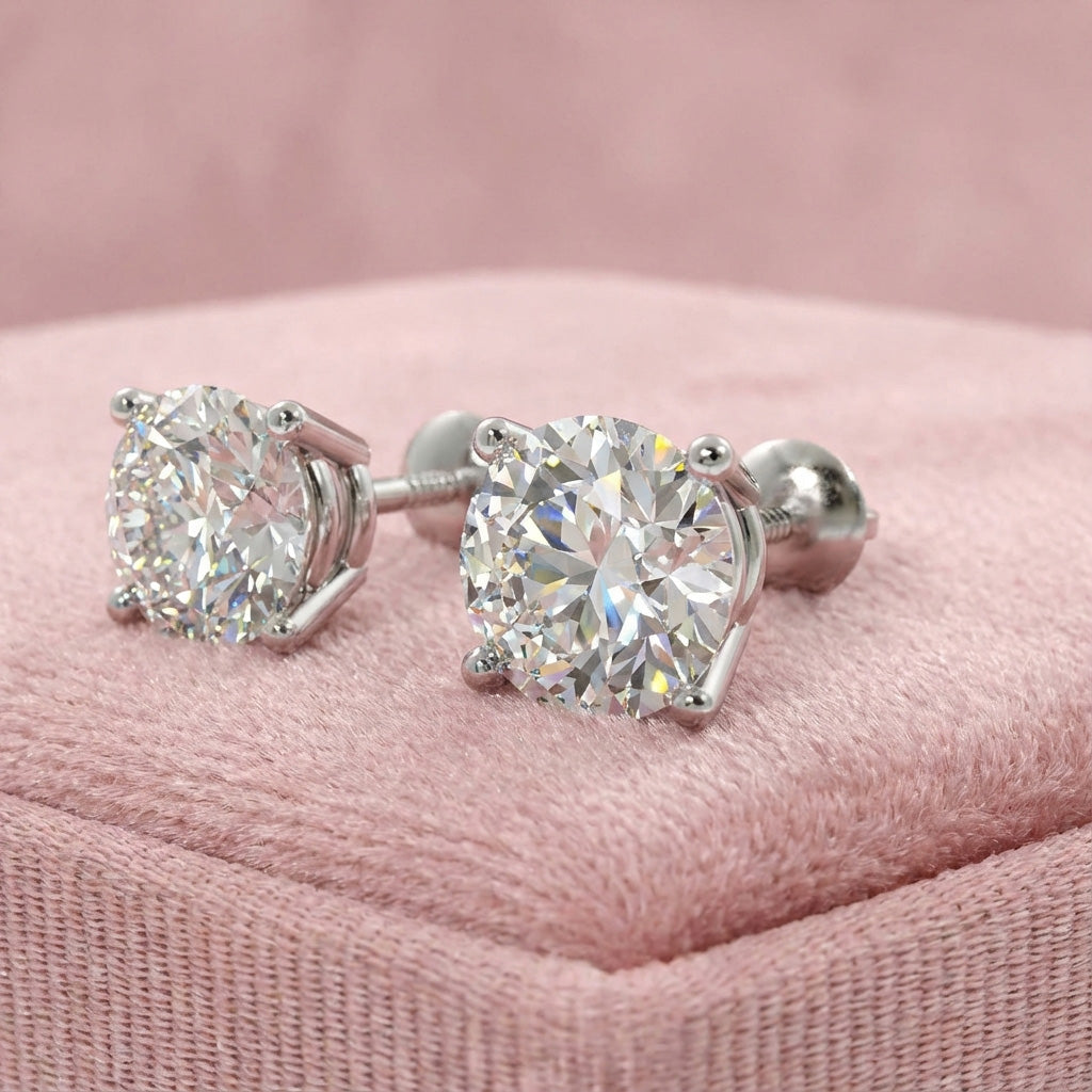 Lyra Diamond Jewelry - Lifestyle 1